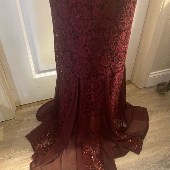 NWT Onyx Nite Merlot Gown Sz 4 - Picture 7 of 7